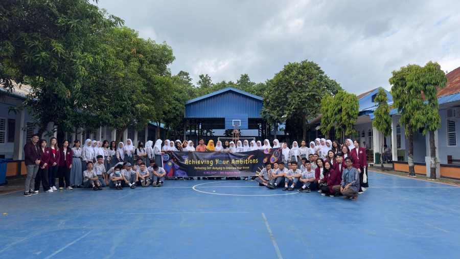 Mahasiswa UC Makassar Perkenalkan SMART Method ke Siswa SMA Angkasa HND